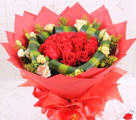 16朵红玫瑰的花语（探索红玫瑰所代表的15种不同花语）