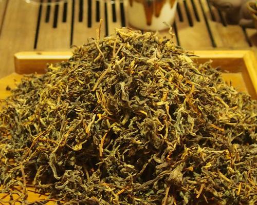 老鹰茶是哪种树的叶子制成的？老鹰茶的功效有哪些？