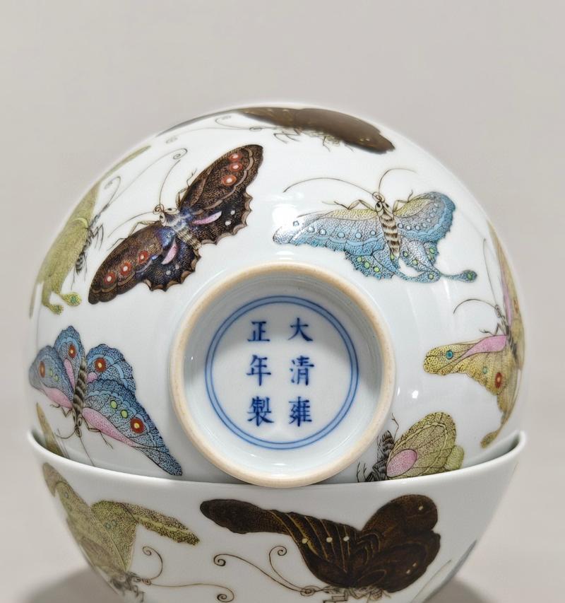 蝴蝶花卉盖碗有何特殊含义？适合什么场合使用？