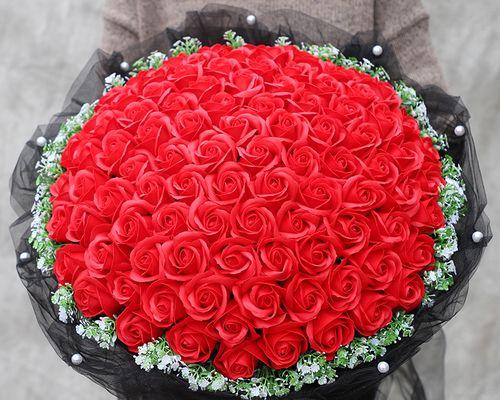 99朵永生花玫瑰的花语是什么？送99朵玫瑰有何特殊含义？