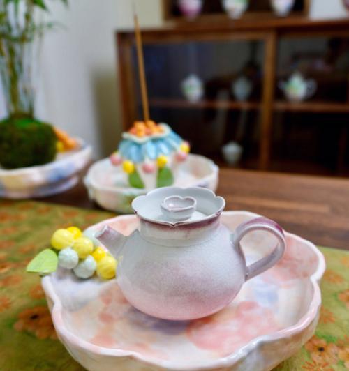 咖啡茶具花式精致花卉有哪些？这些花卉的特点和用途是什么？