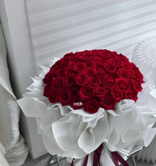订婚玫瑰花多少枝寓意好？多少枝玫瑰代表订婚的祝福？