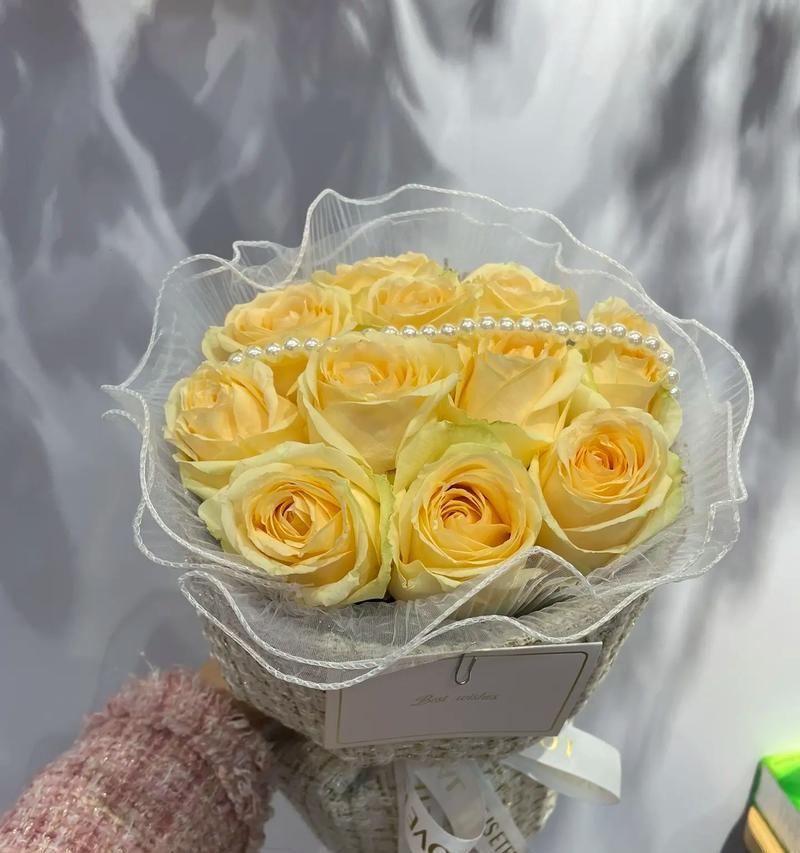 20朵香槟玫瑰的花语和寓意是什么？