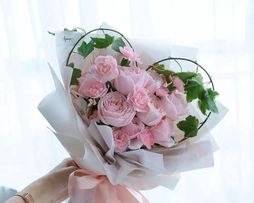 99朵黄色玫瑰花代表什么意义？它们的花语是什么？