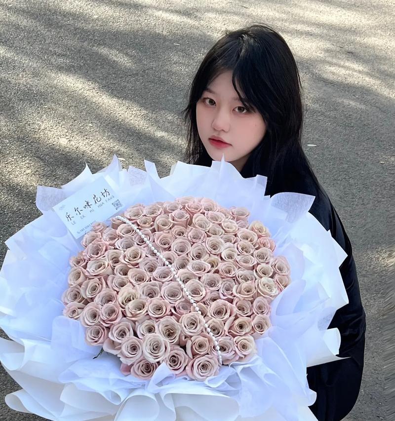 13朵曼塔代表什么含义？
