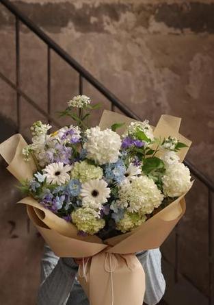 法式花语主题是什么？如何理解其独特的花语含义？