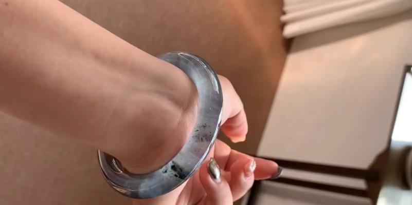翡翠乌鸡花的独特象征及其文化意义是什么？