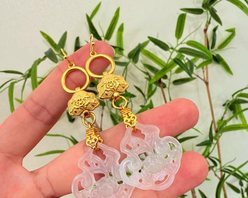 五个花的耳坠代表什么含义？如何挑选寓意吉祥的耳坠？