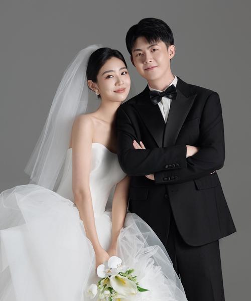 手捧花送给公婆的含义是什么？送给公婆的手捧花代表什么？