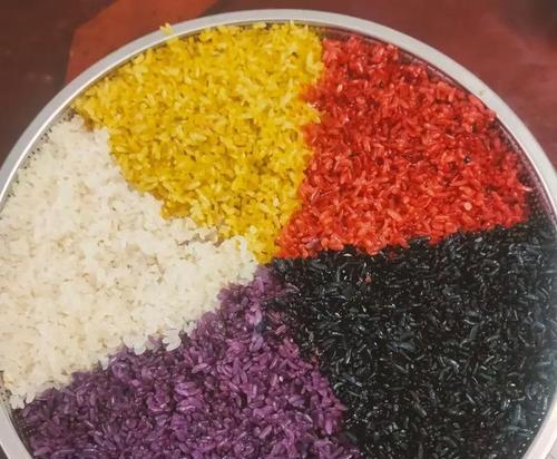 五色糯米饭花的寓意是什么？花语中包含了哪些文化元素？