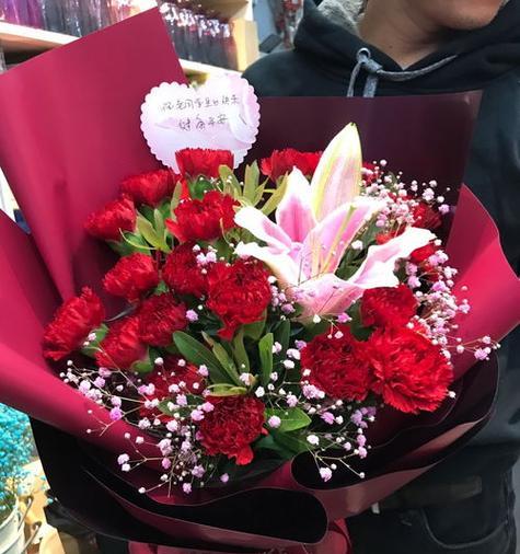 母亲节适合送哪些寓意的花？母亲节花的寓意是什么？