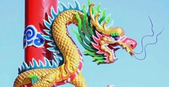 吉祥龙佩象征哪种花？它的寓意是什么？