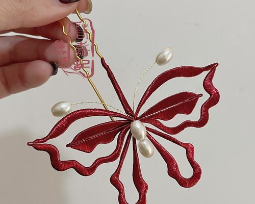 红色果果簪子缠花有何寓意？它象征着什么？