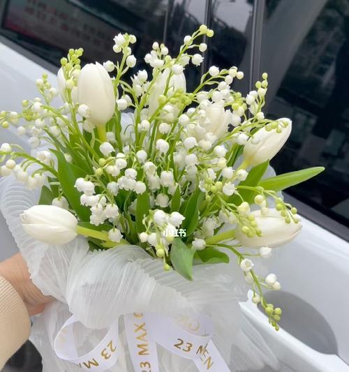 郁金铃兰手捧花的寓意是什么？铃兰在手捧花中的意义？