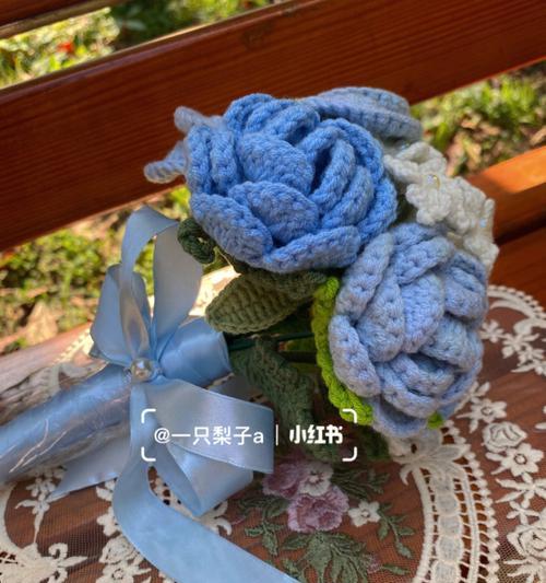 红橙蓝色手捧花代表什么？手捧花的色彩寓意有哪些？